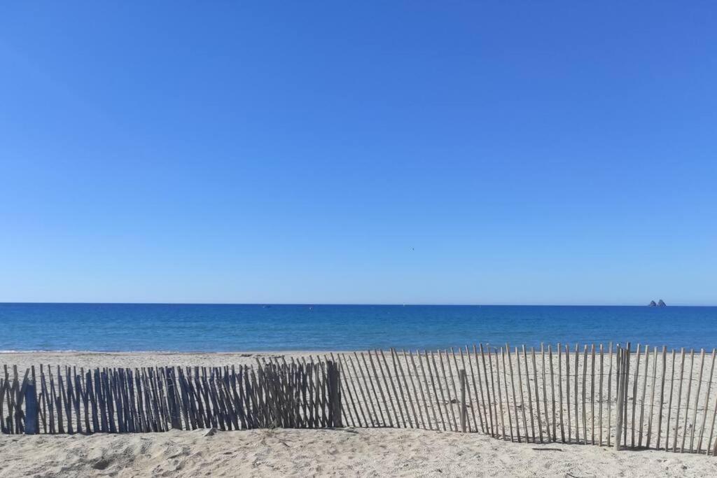 Charmant Studio Climatise 24 M2 Terrasse A 100M De La Plage Saint-Mandrier-sur-Mer Exteriér fotografie