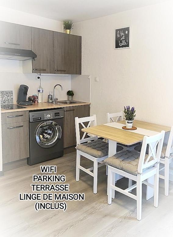 Charmant Studio Climatise 24 M2 Terrasse A 100M De La Plage Saint-Mandrier-sur-Mer Exteriér fotografie